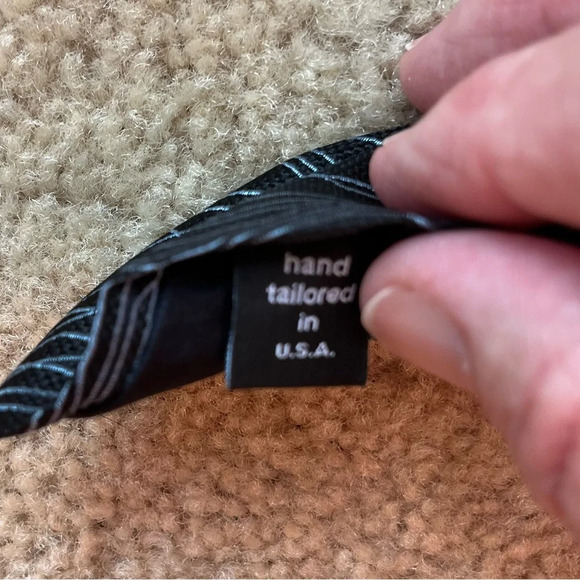 Murano Men's 100% Black Silk Tie - Abstract - Hand Tailored in USA - Picture 6 of 6